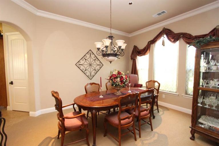 2439 Rodeo Street Selma, CA 93662 - Photo 6 of 60 Gallery Image 6