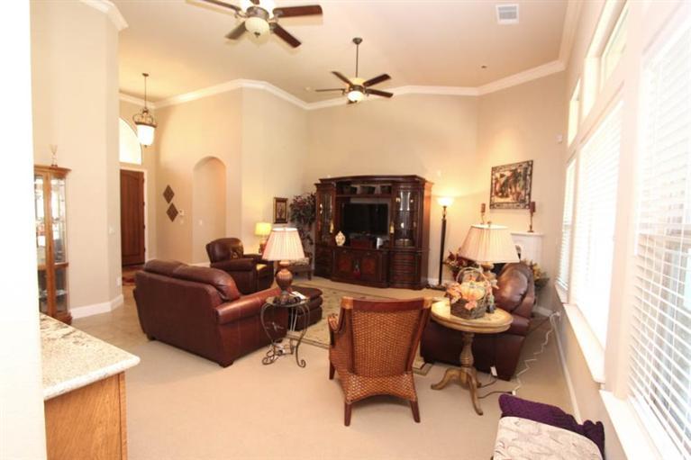 2439 Rodeo Street Selma, CA 93662 - Photo 7 of 60 Gallery Image 7