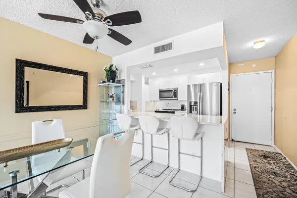 $3,500 | 525 North Ocean Boulevard, Unit D, Pompano Beach, FL 33062