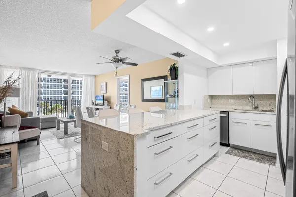 $3,500 | 525 North Ocean Boulevard, Unit D, Pompano Beach, FL 33062