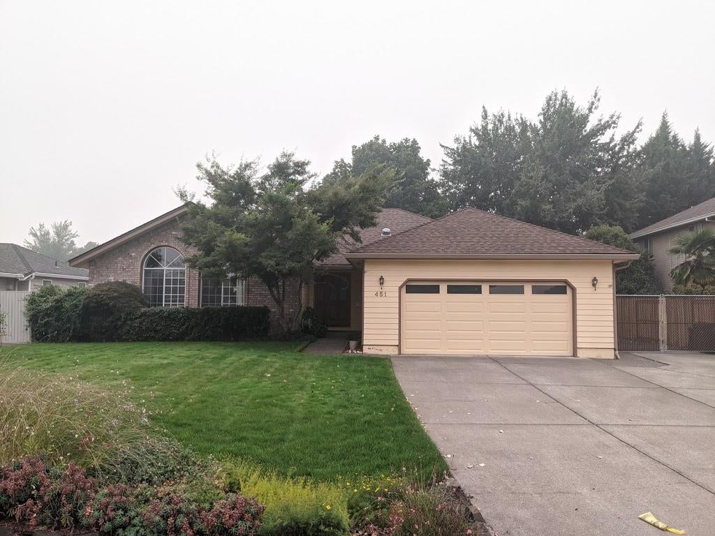451 Brandon Street Central Point, OR 97502 - Photo 1 of 18 Front of Brandon