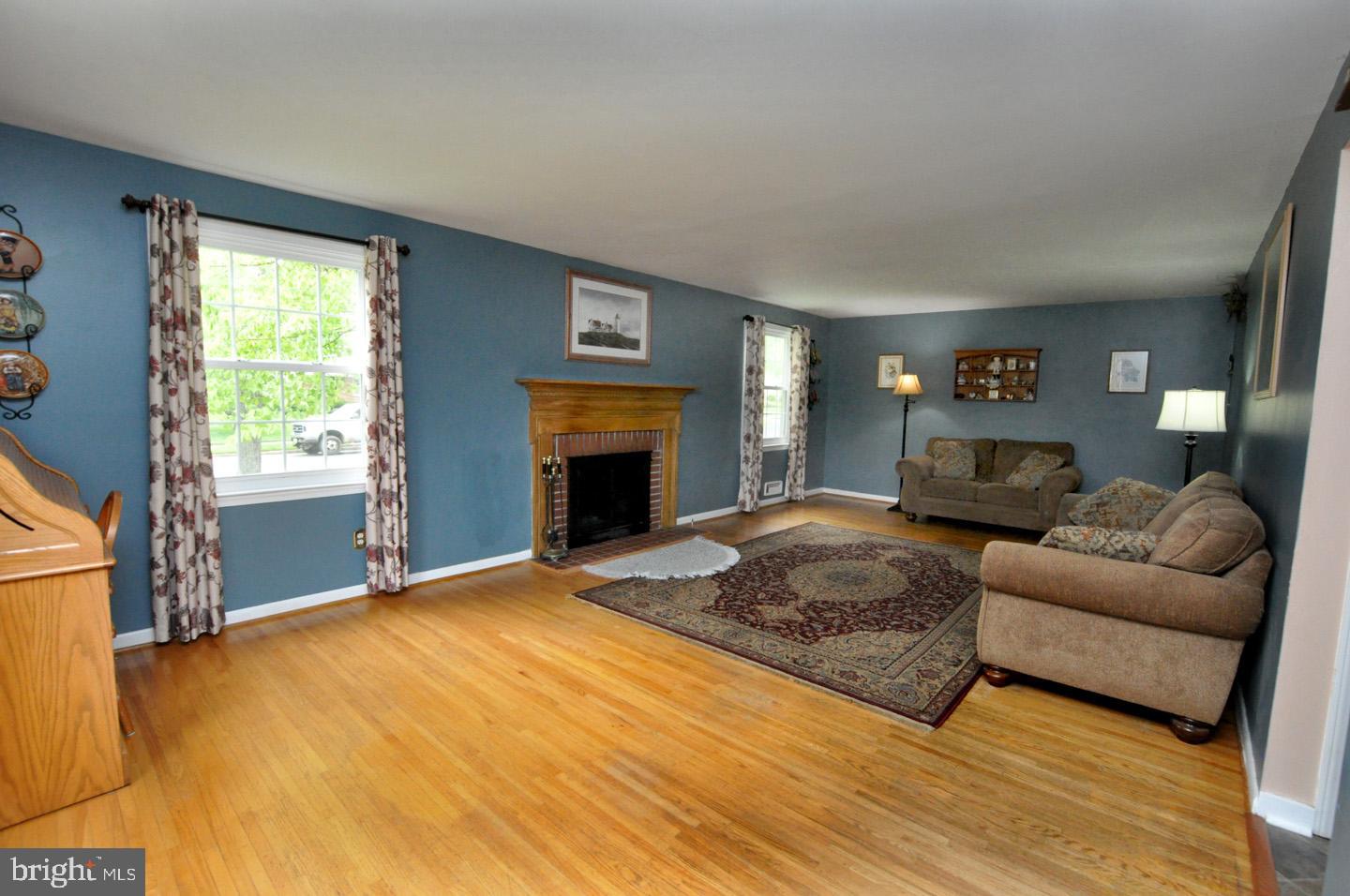 409 Pelham Road Cherry Hill, NJ 08034 - Photo 11 of 24