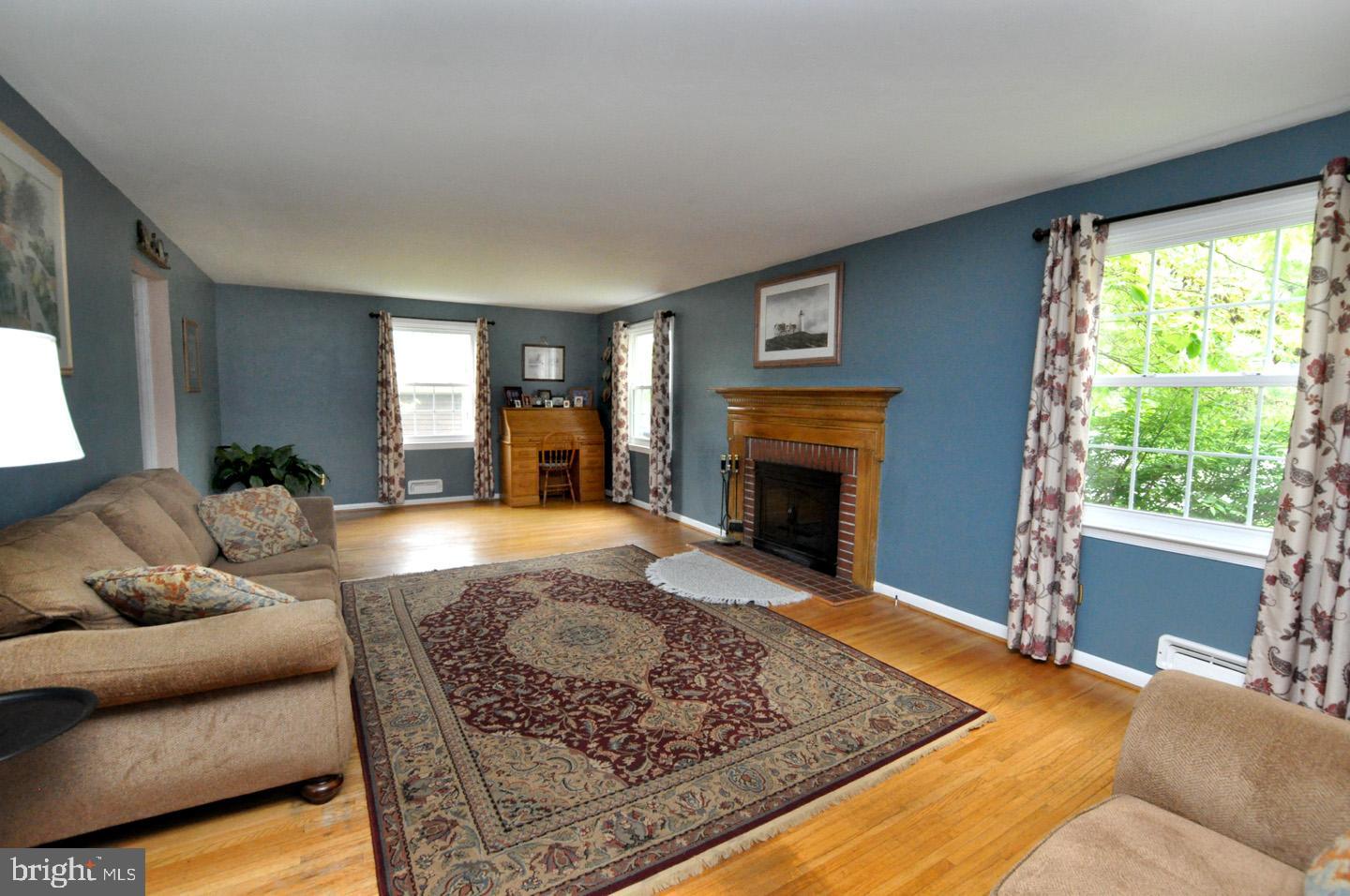 409 Pelham Road Cherry Hill, NJ 08034 - Photo 9 of 24