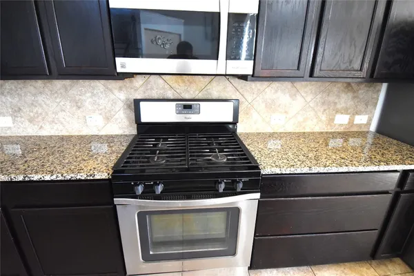 $2,600 | 419 Blossom Terrace Lane, Rosenberg, TX 77469