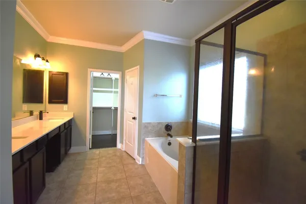 $2,600 | 419 Blossom Terrace Lane, Rosenberg, TX 77469