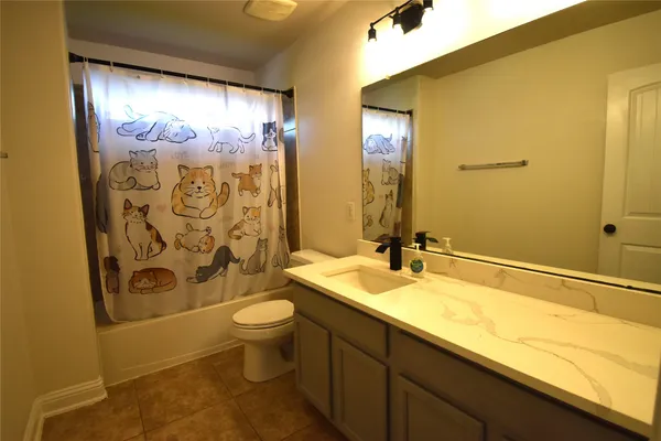 $2,600 | 419 Blossom Terrace Lane, Rosenberg, TX 77469