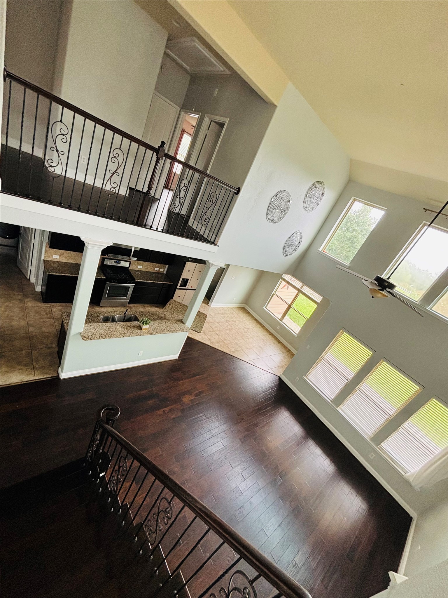419 Blossom Terrace Lane Rosenberg, TX 77469 - Photo 3 of 19 a view of an entryway