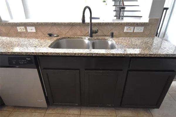 $2,600 | 419 Blossom Terrace Lane, Rosenberg, TX 77469