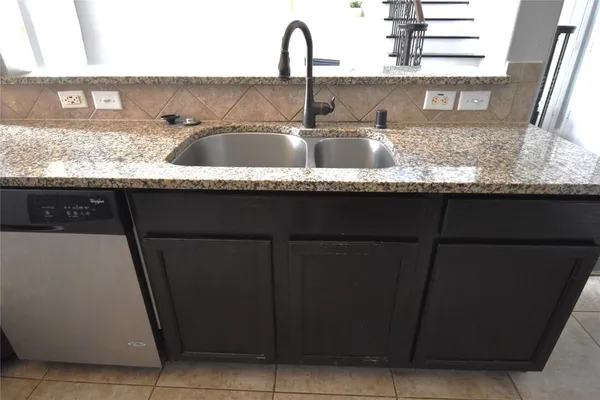 $2,600 | 419 Blossom Terrace Lane, Rosenberg, TX 77469