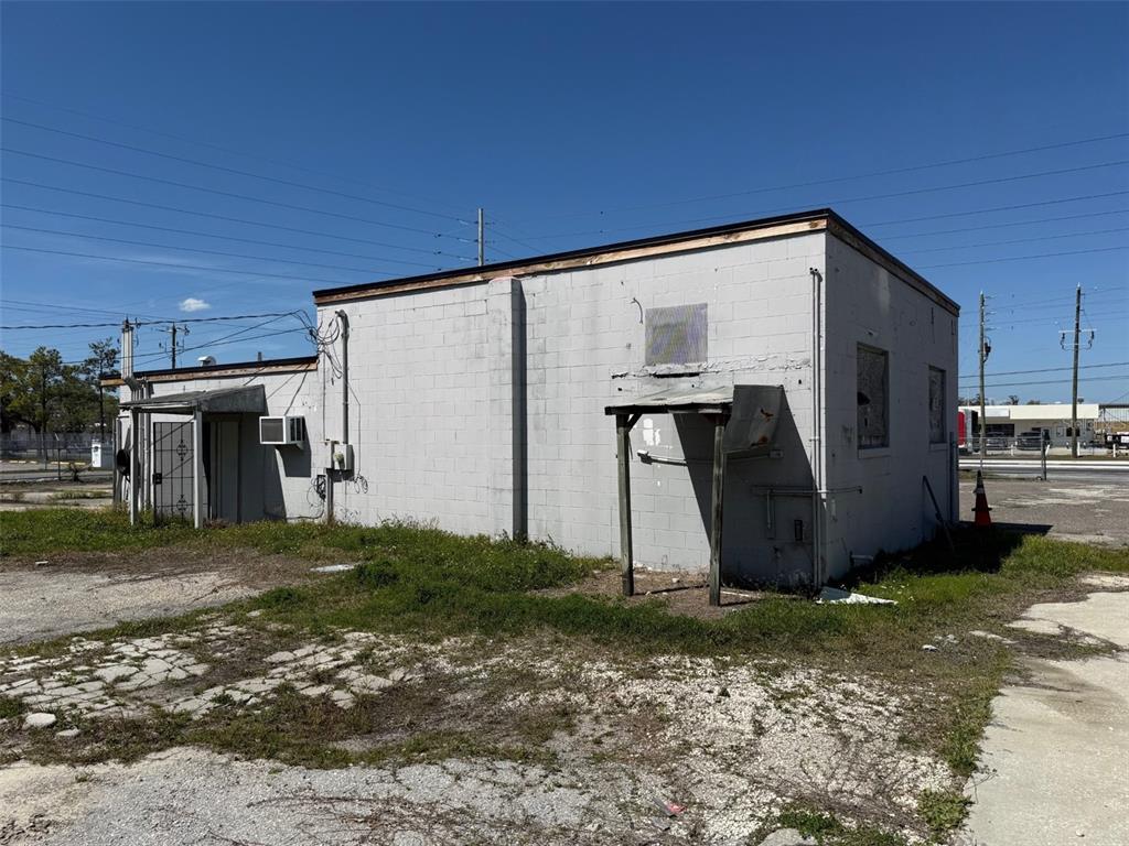 3960 Silver Star Road Orlando, FL 32808 - Photo 31 of 35 Gallery Image 31