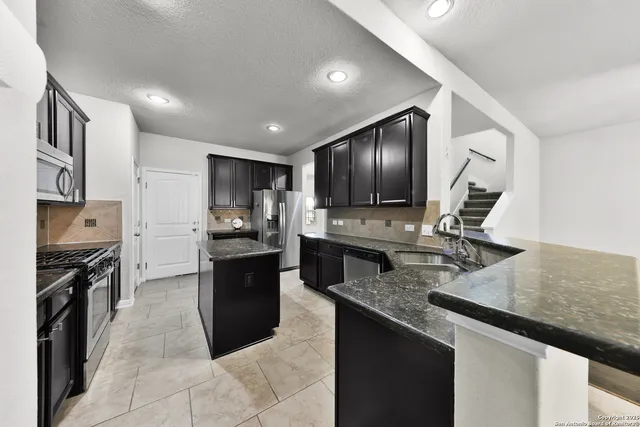 $2,350 | 7611 William Bonney, San Antonio, TX 78254