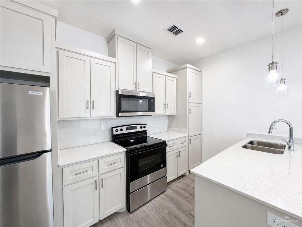 7802 North 58th Street, Unit 1 Mission, TX 78573 - Photo 6 of 17