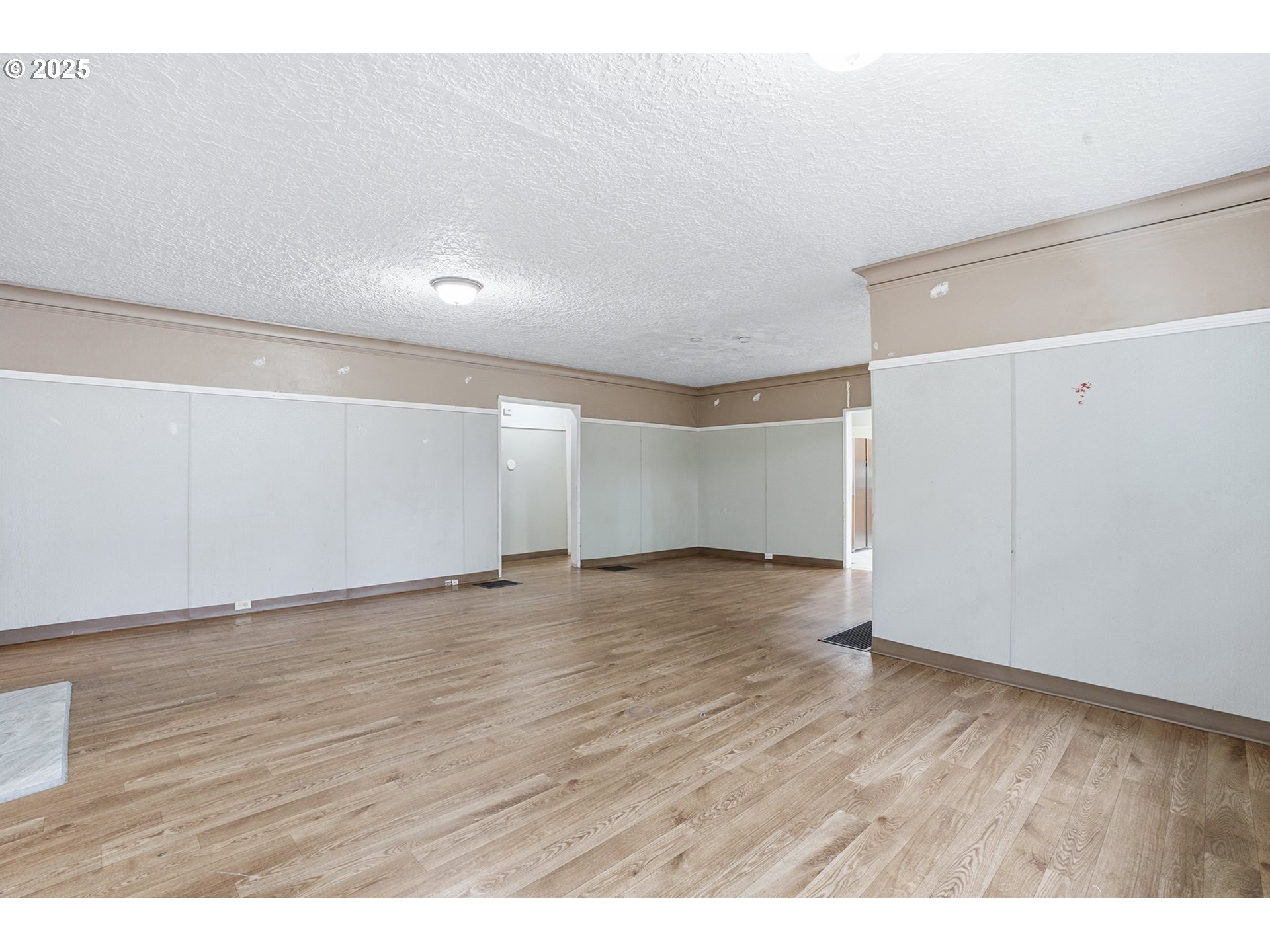 3524 Southeast 119th Avenue Portland, OR 97266 - Photo 13 of 43