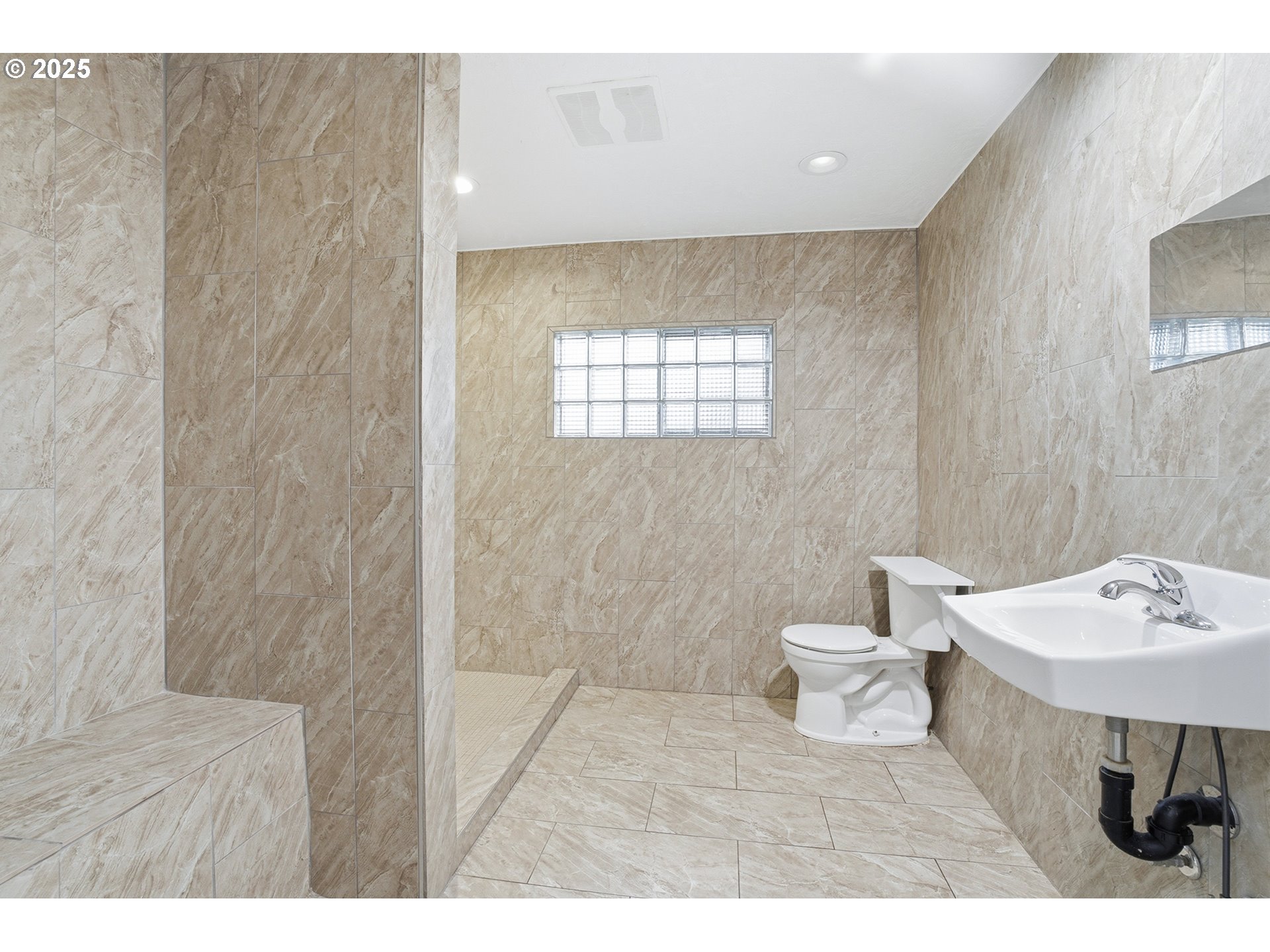 3524 Southeast 119th Avenue Portland, OR 97266 - Photo 25 of 43