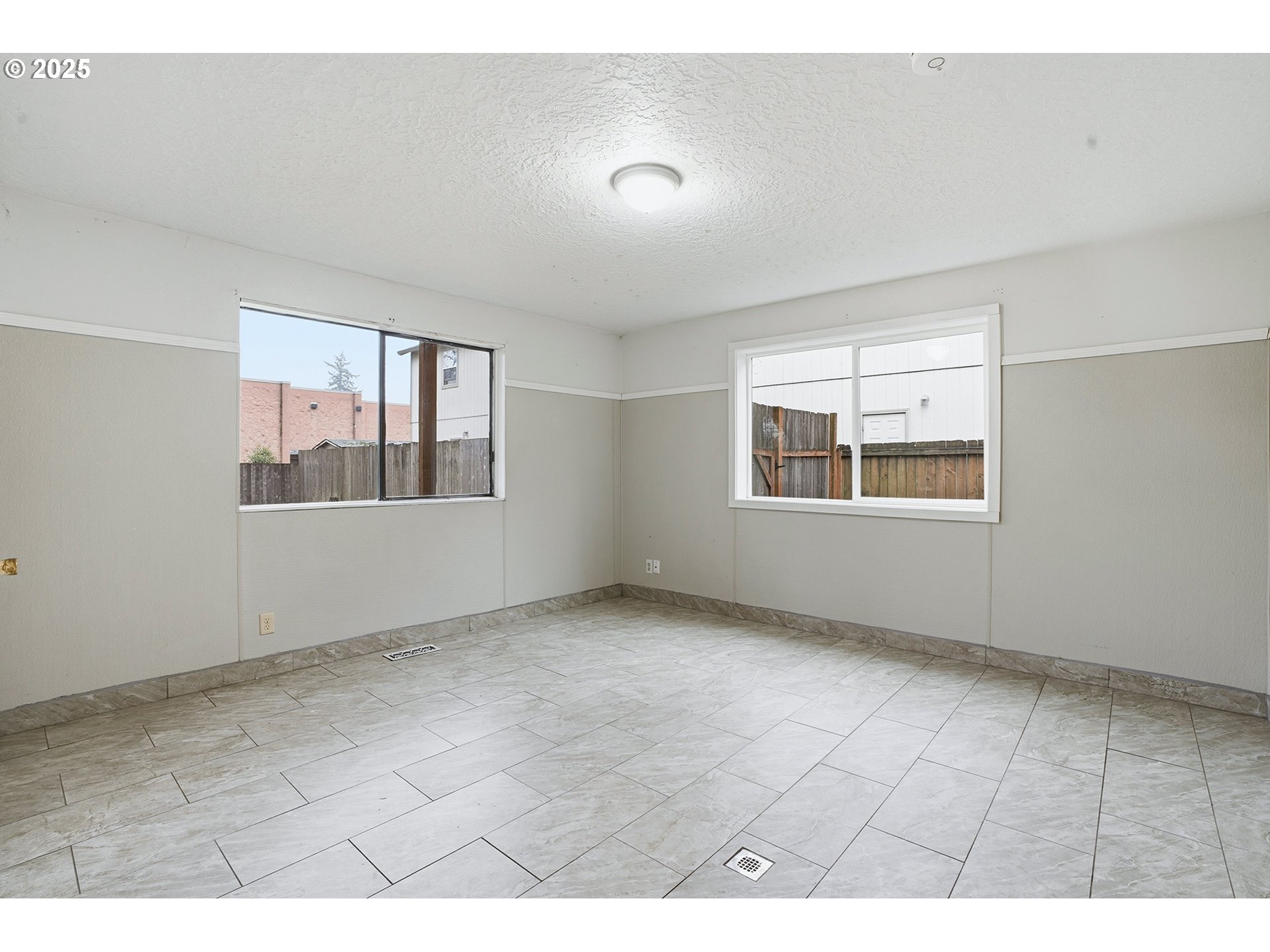 3524 Southeast 119th Avenue Portland, OR 97266 - Photo 27 of 43