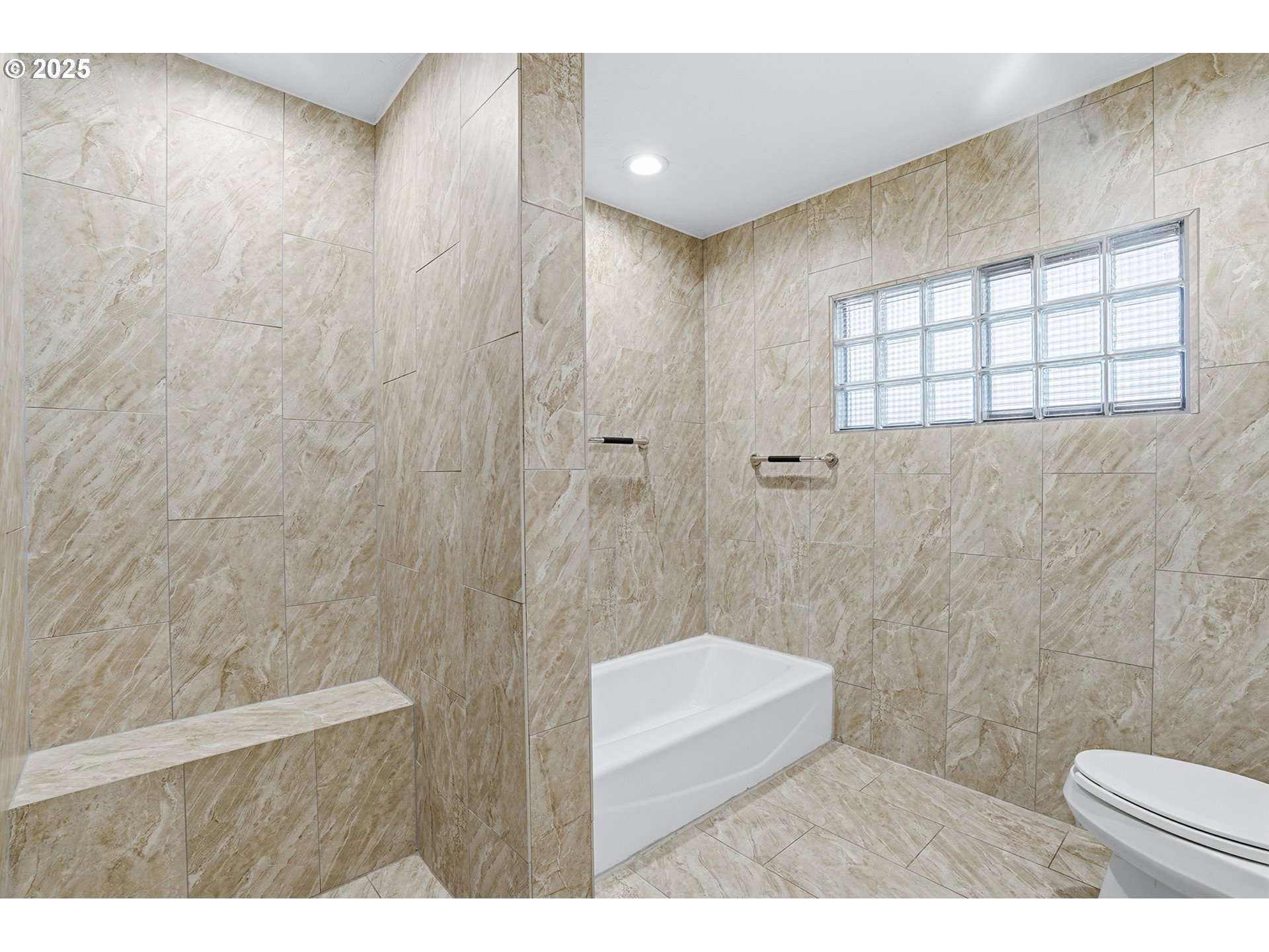 3524 Southeast 119th Avenue Portland, OR 97266 - Photo 33 of 43