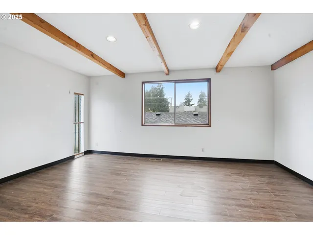 $750,000 | 3524 Southeast 119th Avenue, Portland, OR 97266