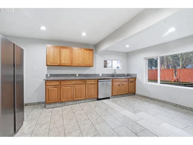 $750,000 | 3524 Southeast 119th Avenue, Portland, OR 97266