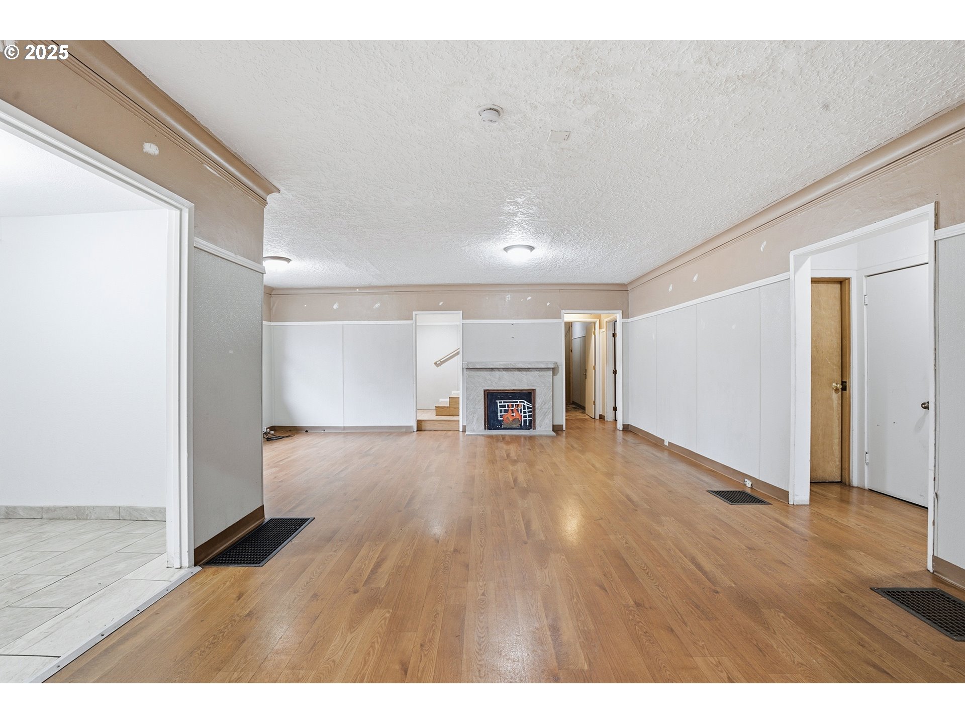 3524 Southeast 119th Avenue Portland, OR 97266 - Photo 10 of 43