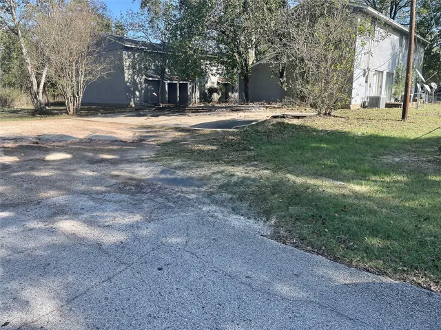 $950 | 702 Hargest Street, Unit 4, Prairie View, TX 77445