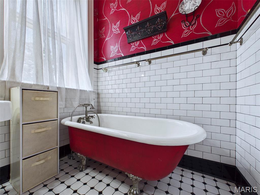 1715 Liberty Street Alton, IL 62002 - Photo 53 of 86