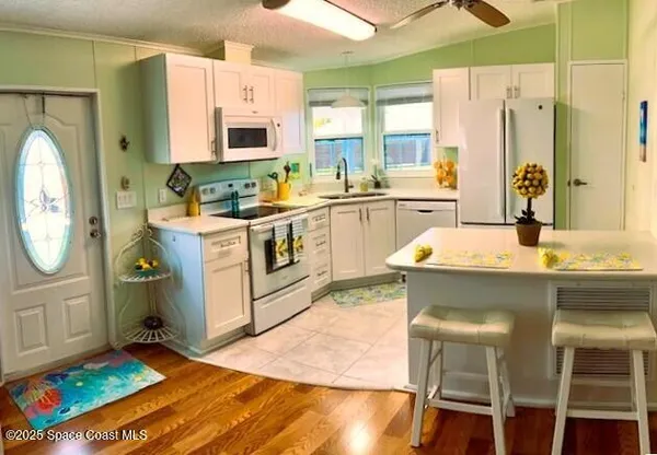 $2,200 | 2796 Glory Circle, Melbourne Beach, FL 32951