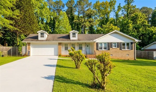 $1,900 | 2866 Manor Court, Snellville, GA 30078