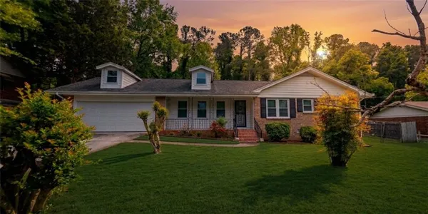 $1,900 | 2866 Manor Court, Snellville, GA 30078