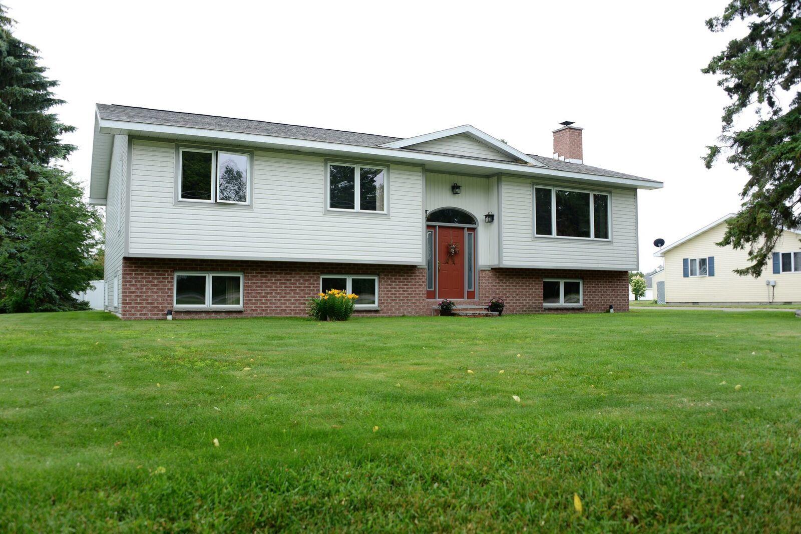 303 Mission Road Sault Ste. Marie, MI 49783 - Photo 59 of 97 Gallery Image 59
