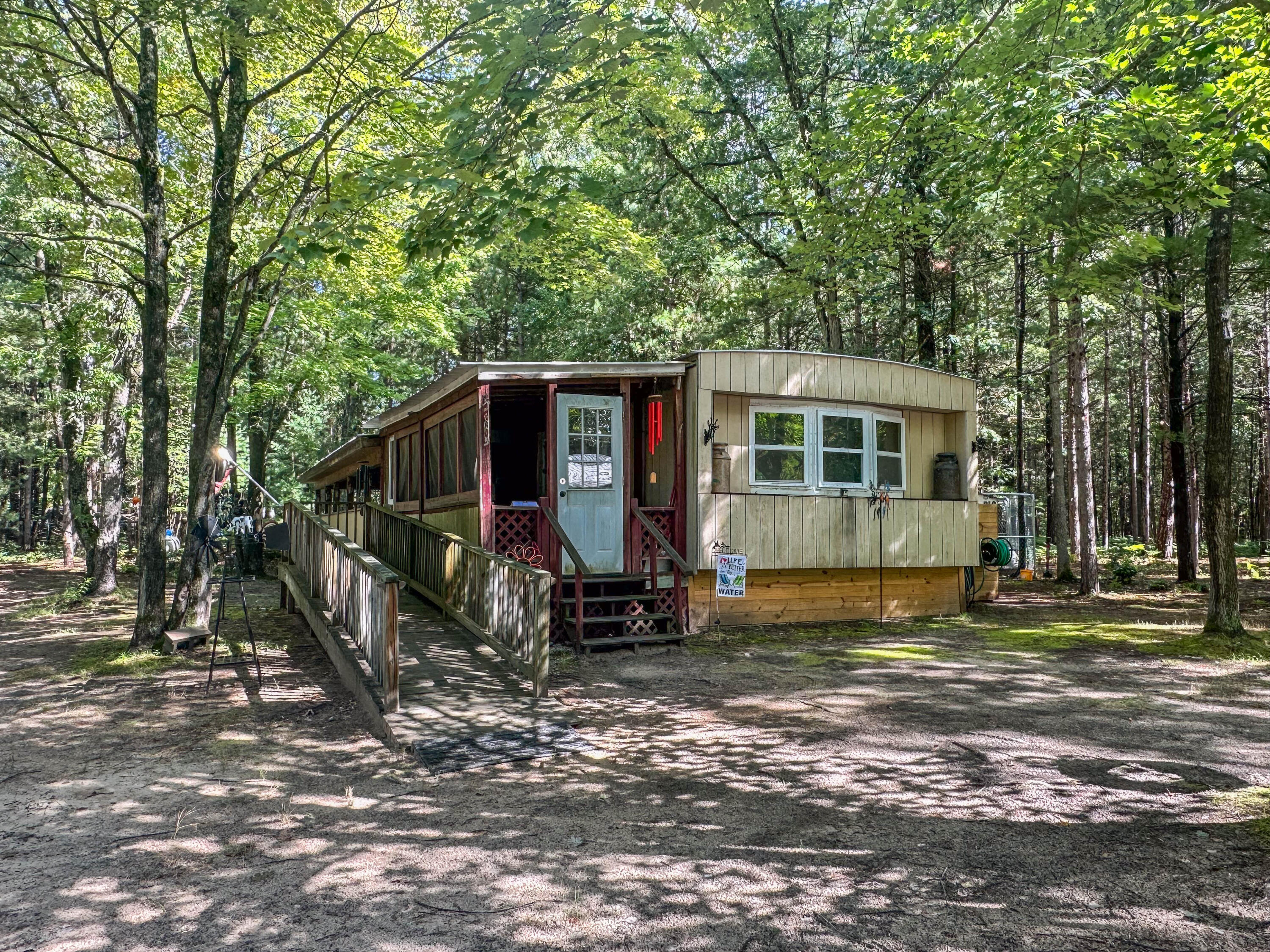 10450 North Tuttle Road Free Soil, MI 49411 - Photo 3 of 35 Exterior Entry