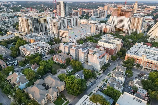 a picture of city view