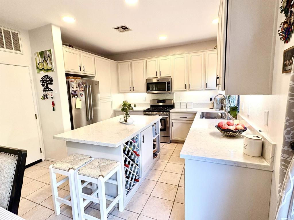 2879 Bear Valley Road Chula Vista, CA 91915 - Photo 12 of 61