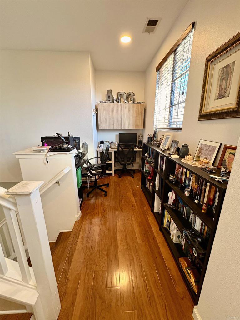 2879 Bear Valley Road Chula Vista, CA 91915 - Photo 28 of 61 a very nice looking room with a large window
