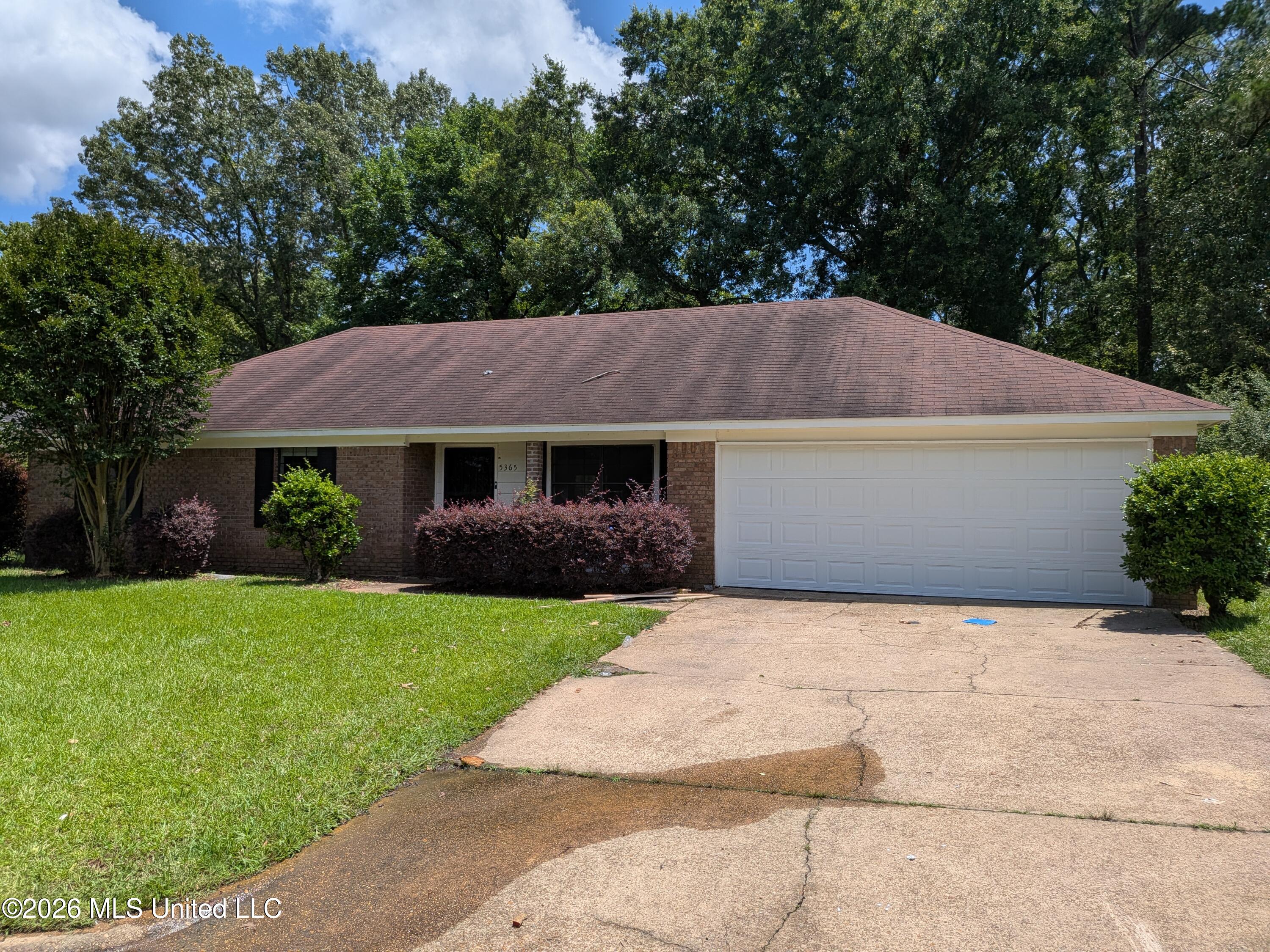 5365 Wynndyke Circle Jackson, MS 39209 - Photo 1 of 23 walkthrough-photo-1