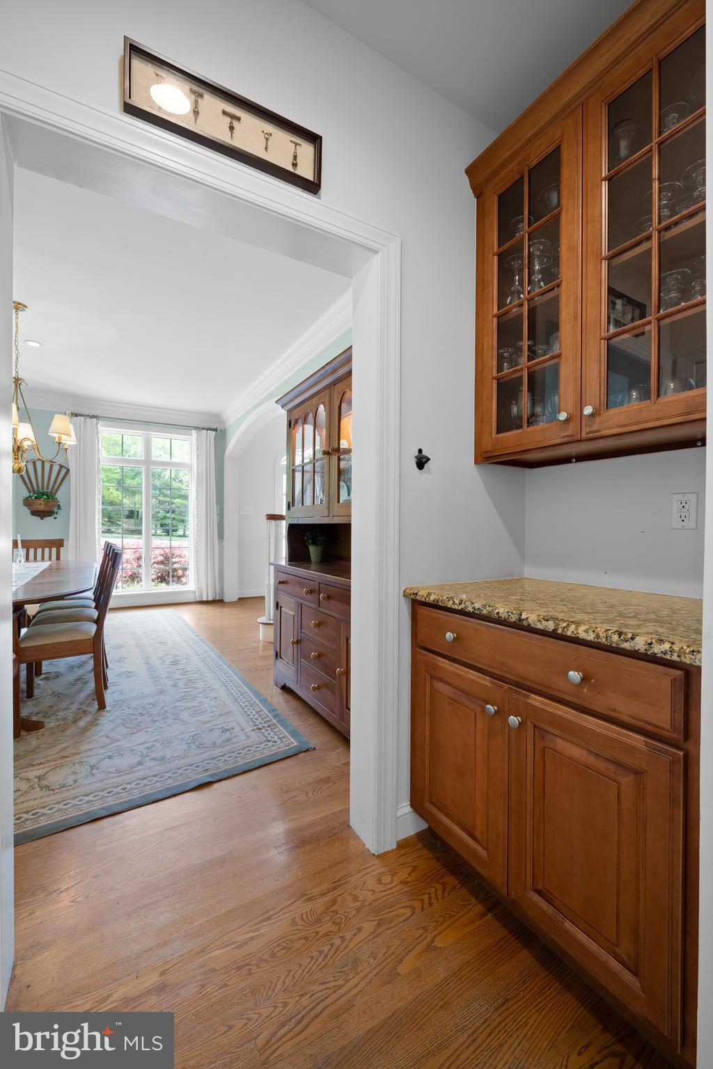 360 Trillium Lane Wayne, PA 19087 - Photo 13 of 41 Butlers Pantry