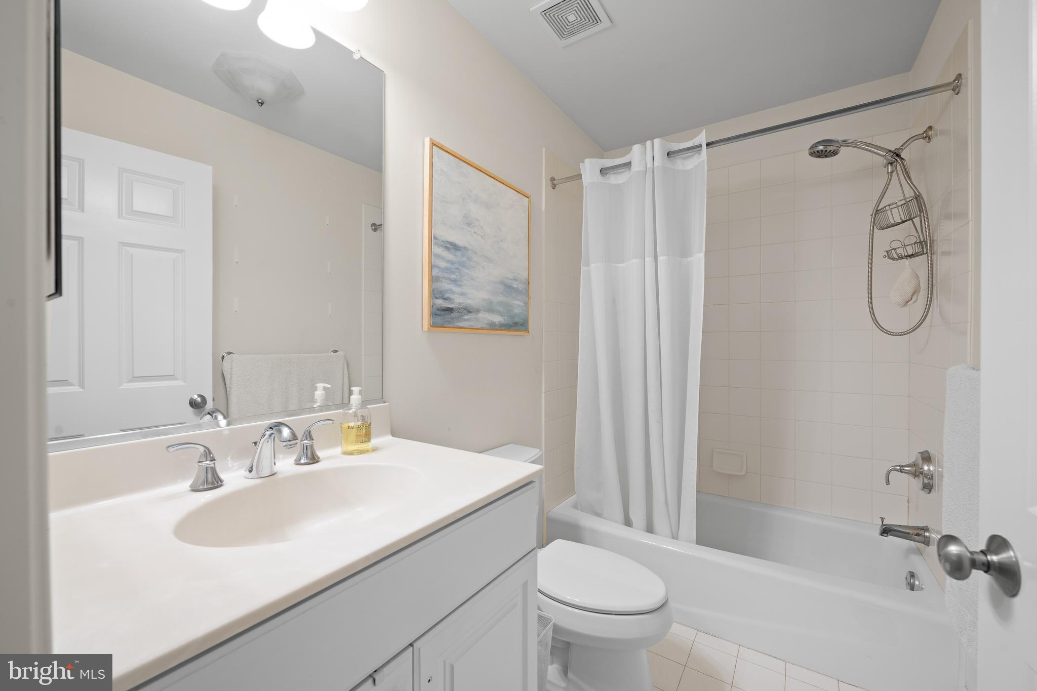 360 Trillium Lane Wayne, PA 19087 - Photo 27 of 41 Bathroom