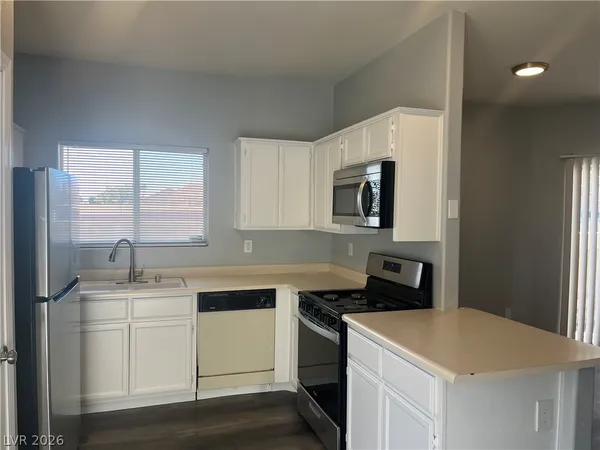 $1,695 | 3206 Mystic Ridge Court, Las Vegas, NV 89129