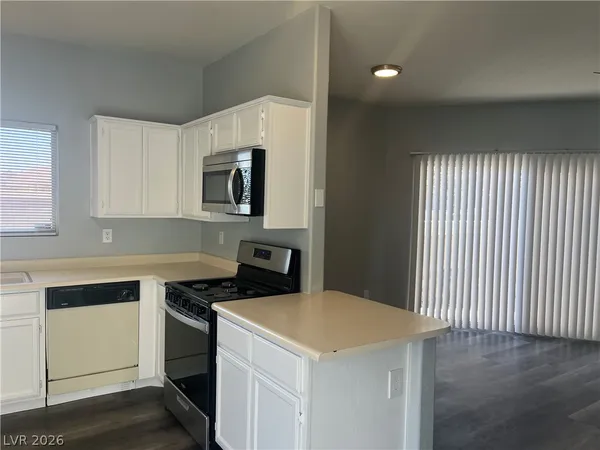 $1,695 | 3206 Mystic Ridge Court, Las Vegas, NV 89129