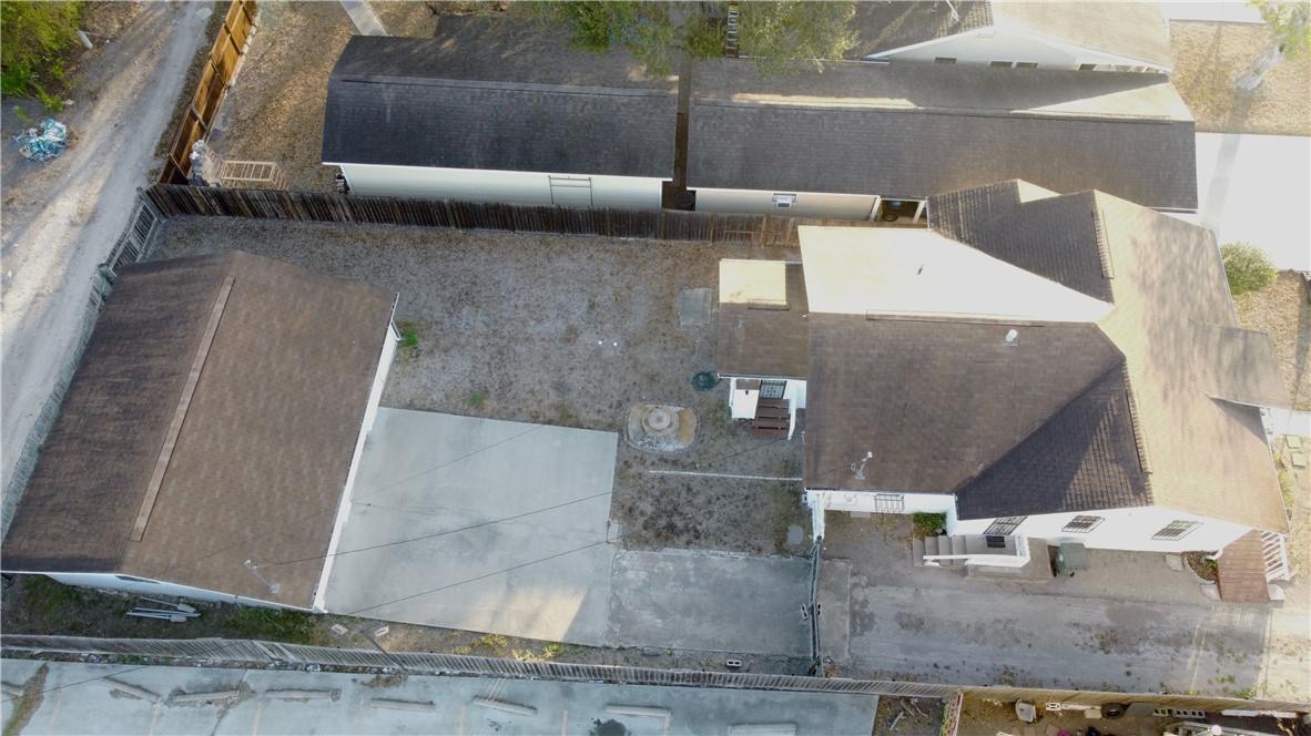 1105 East 5th Street Alice, TX 78332 - Photo 5 of 23