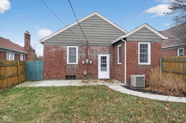 $275,000 | 5428 East 10th Street, Indianapolis, IN 46219