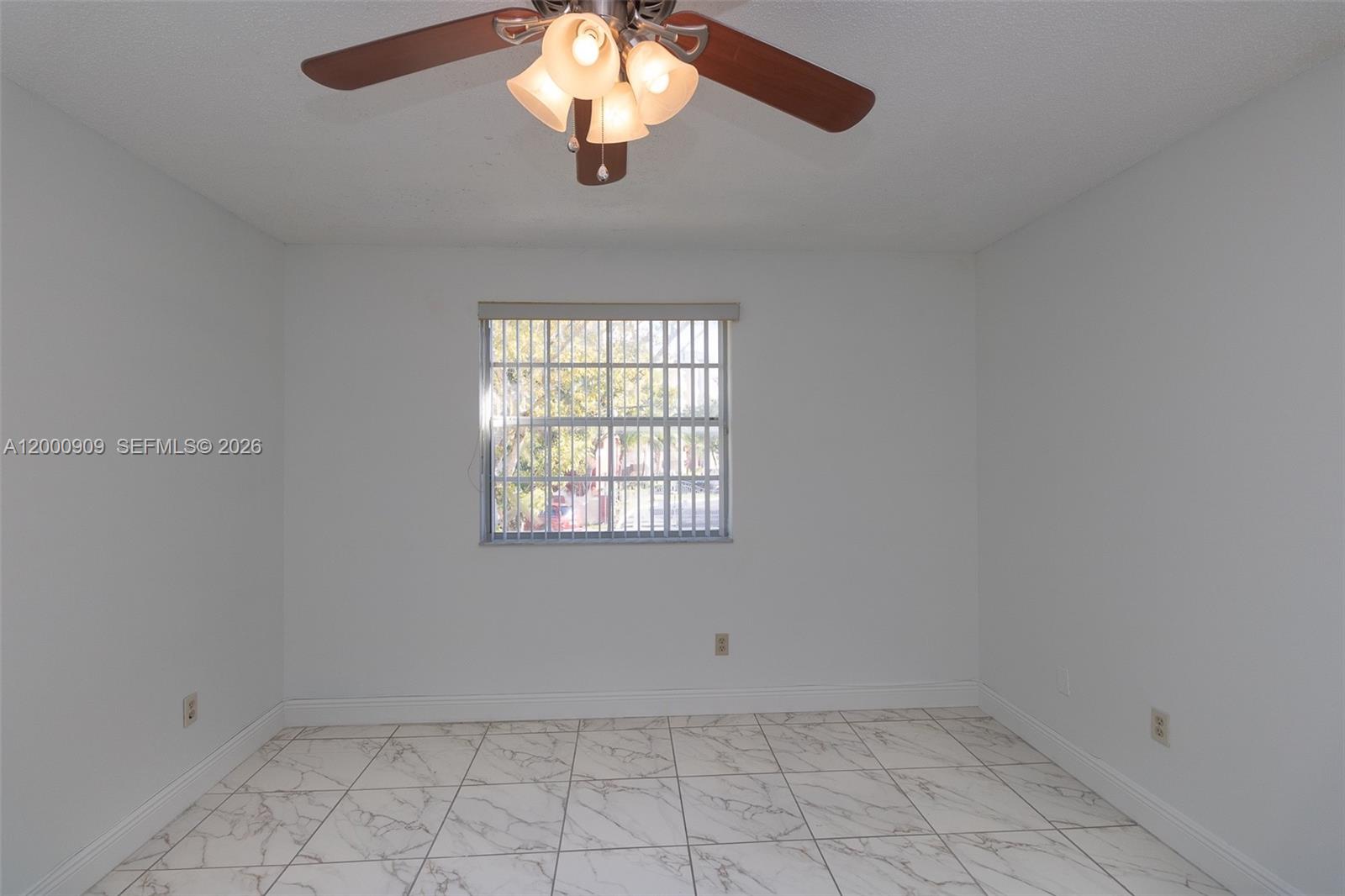 18304 Northwest 68th Avenue, Unit L Hialeah, FL 33015 - Photo 16 of 30