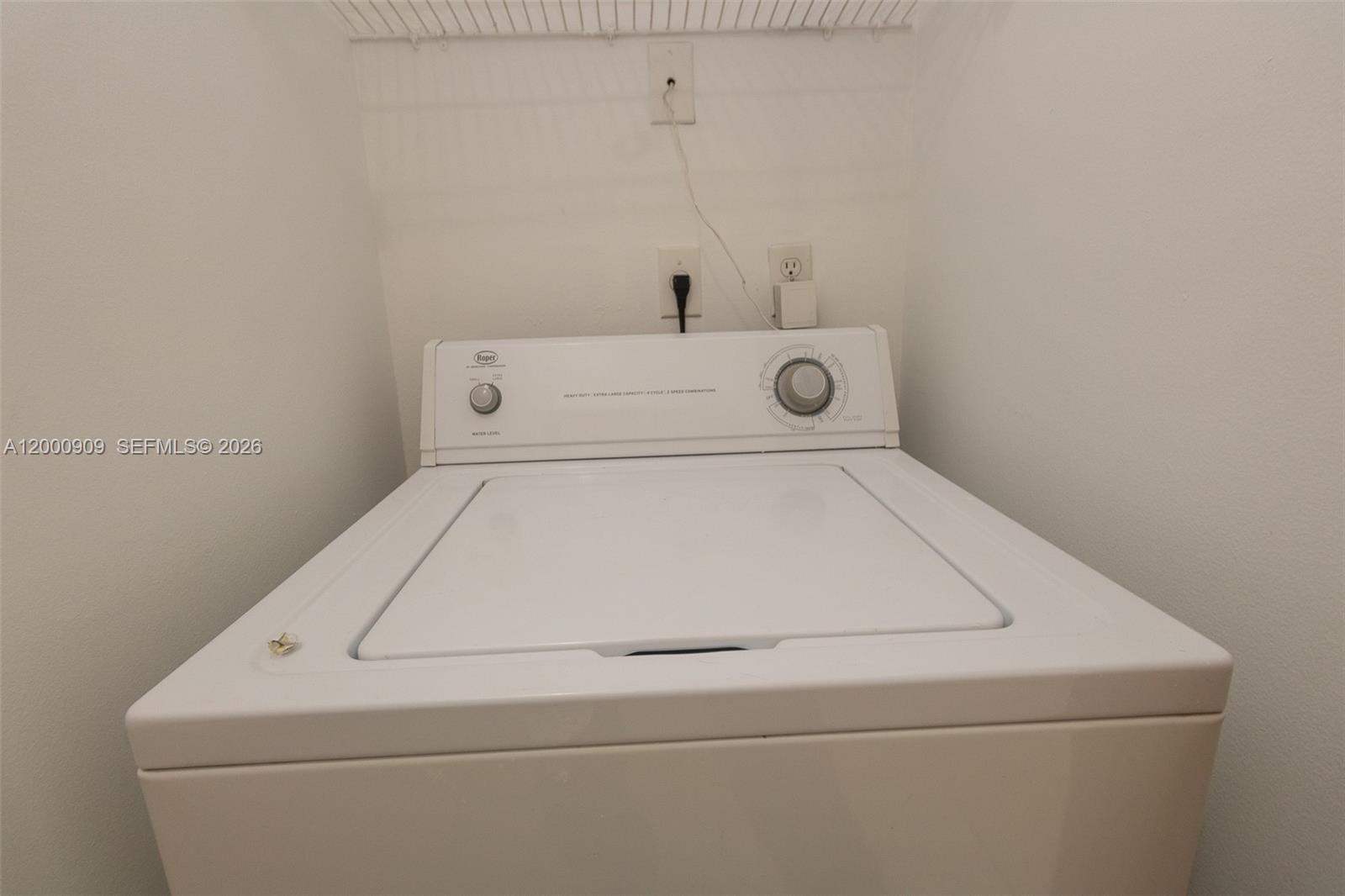 18304 Northwest 68th Avenue, Unit L Hialeah, FL 33015 - Photo 19 of 30