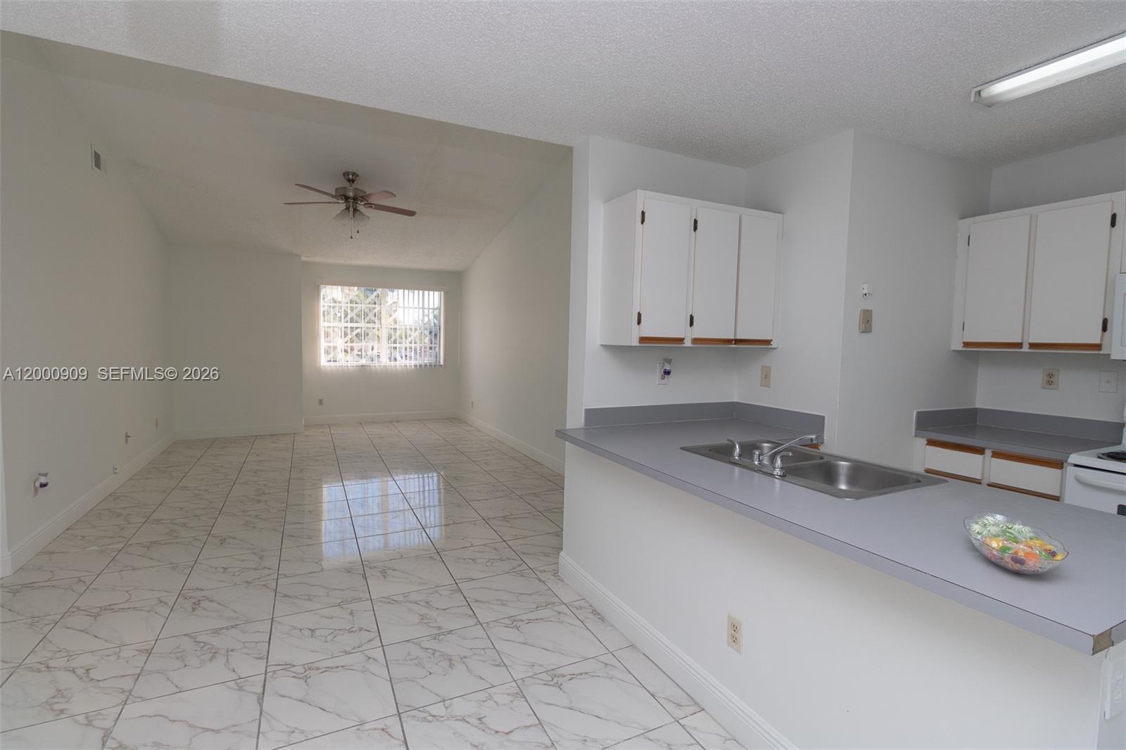 18304 Northwest 68th Avenue, Unit L Hialeah, FL 33015 - Photo 7 of 30