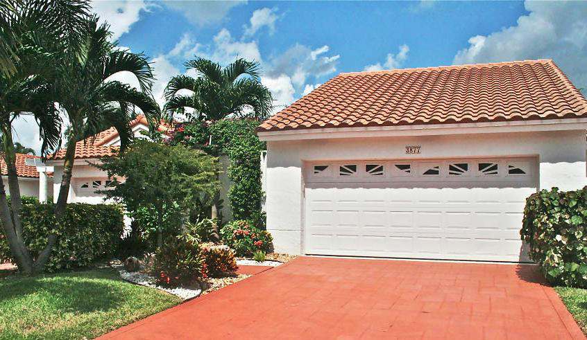 3877 Candlewood Boulevard Boca Raton, FL 33487 - Photo 14 of 18 candlewood garage exterior