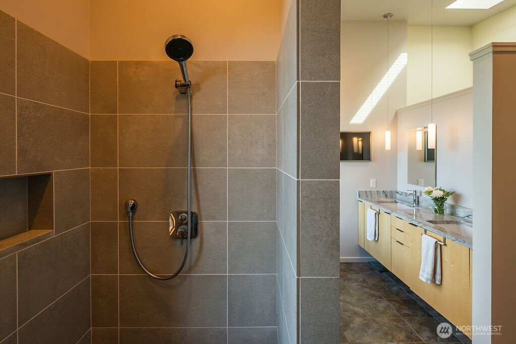 268 Rum Runner Road Lopez Island, WA 98261 - Photo 18 of 40 Gallery Image 18