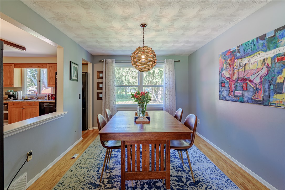 96 Havenshire Road Rochester, NY 14625 - Photo 9 of 37 Gallery Image 9