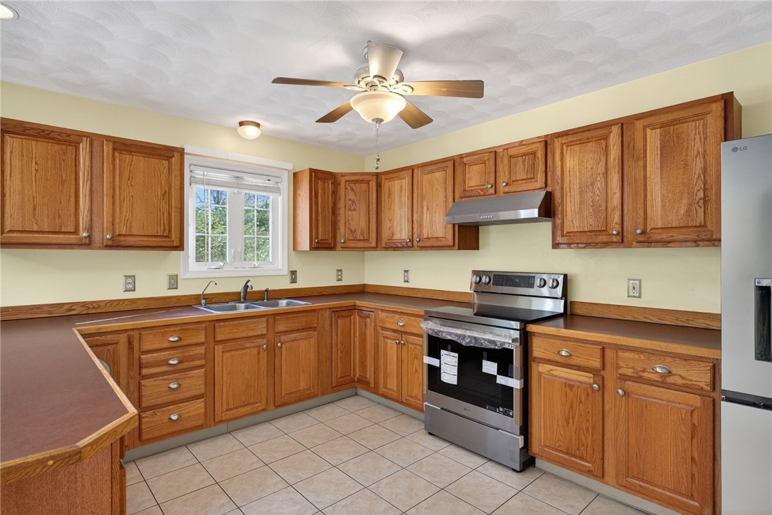 144 Richmond Townhouse Road Richmond, RI 02812 - Photo 7 of 43