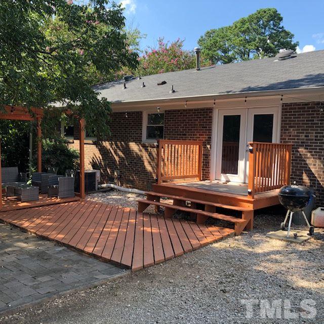 528 East Millbrook Road Raleigh, NC 27609 - Photo 19 of 20