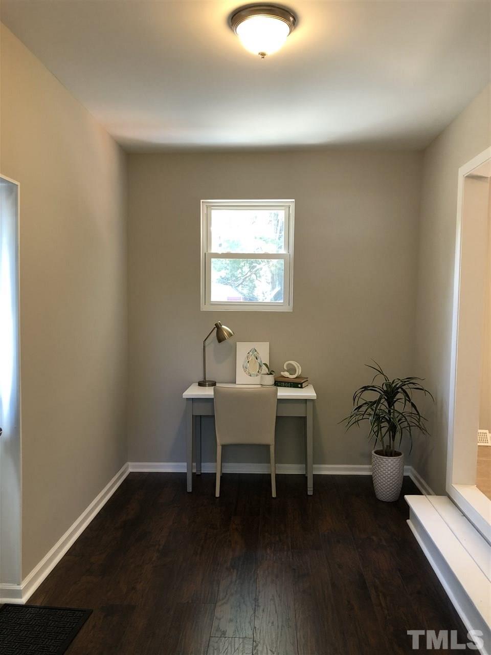 528 East Millbrook Road Raleigh, NC 27609 - Photo 10 of 20