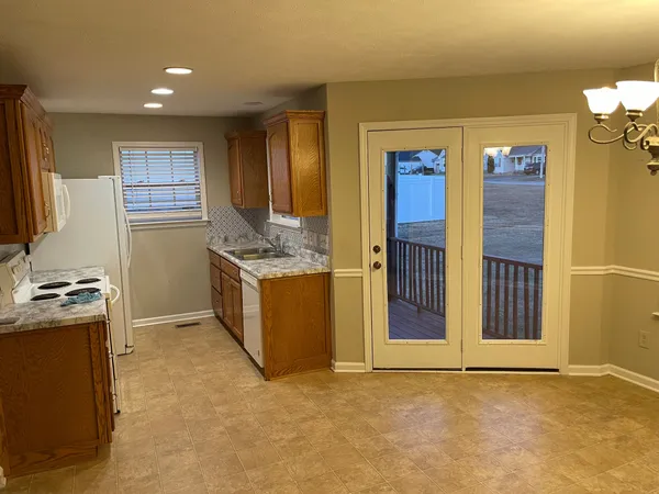 $1,800 | 1604 Baucom Drive, Columbia, TN 38401